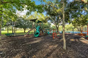 9303 Heritage Oak Ct, Tampa, FL 33647 - Photo 32