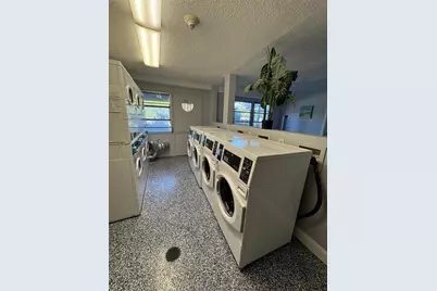 3315 58th Avenue S #201, Saint Petersburg, FL 33712 - Photo 4