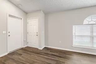 17037 Holmby Ct, Land O Lakes, FL 34638 - Photo 8