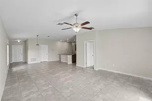 204 English Channel Pl, Dover, FL 33527 - Photo 4