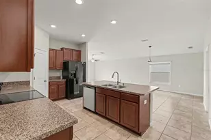 204 English Channel Pl, Dover, FL 33527 - Photo 6