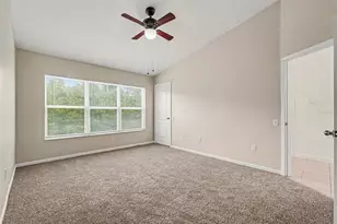 26533 Castleview Way, Wesley Chapel, FL 33544 - Photo 4