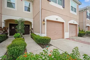 26533 Castleview Way, Wesley Chapel, FL 33544 - Photo 2