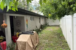 2415 Mayer St, Orlando, FL 32806 - Photo 30
