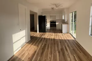 1051 Venetian Pkwy, Venice, FL 34285 - Photo 8