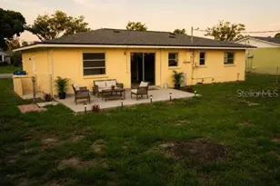 1051 Venetian Pkwy, Venice, FL 34285 - Photo 24
