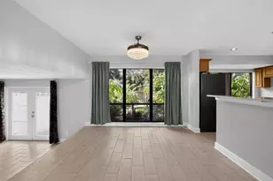 7001 Baywood Ct, Tampa, FL 33615 - Photo 6