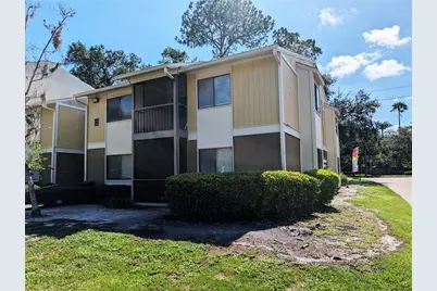 13401 Arbor Pointe Circle #201, Tampa, FL 33617 - Photo 2