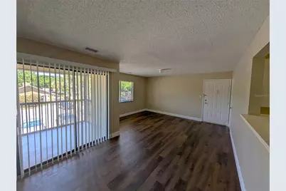13401 Arbor Pointe Circle #201, Tampa, FL 33617 - Photo 4