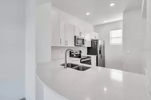 11747 Stonesmith Xing, Palmetto, FL 34221 - Photo 4