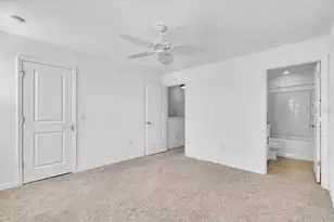 11747 Stonesmith Xing, Palmetto, FL 34221 - Photo 10