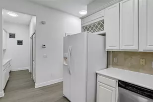 148 S Thornton Ave, Orlando, FL 32801 - Photo 24
