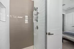 129 S Park Ave, Winter Garden, FL 34787 - Photo 16