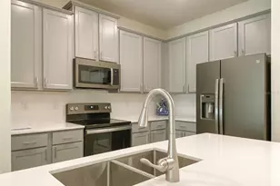 10010 Red Eagle Dr, Orlando, FL 32825 - Photo 6
