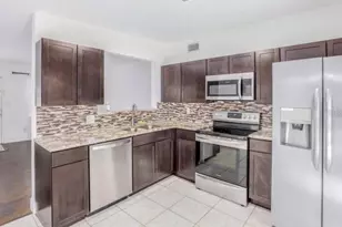 1625 Queensway Rd, Orlando, FL 32808 - Photo 4