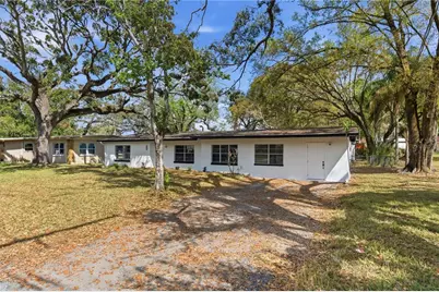 10945 N Boulevard, Tampa, FL 33612 - Photo 8