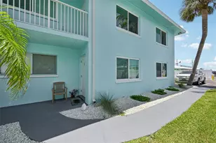 117 7th St N, Bradenton Beach, FL 34217 - Photo 4