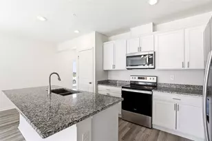 2274 Carrabelle Wy, Sanford, FL 32771 - Photo 2