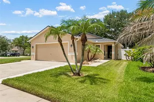 32323 Fish Hook Loop, Wesley Chapel, FL 33545 - Photo 2