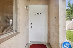 2554 Lakeway Branch Dr, Orlando, FL 32839 - Photo 2