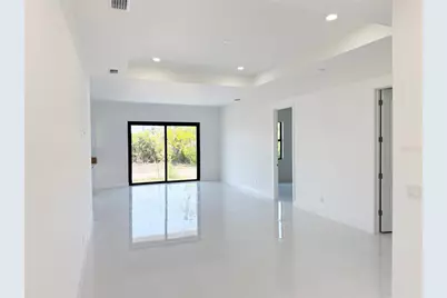 2725 Embers Parkway W, Cape Coral, FL 33993 - Photo 4