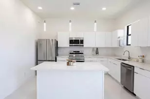 2725 Embers Pkwy W, Cape Coral, FL 33993 - Photo 22