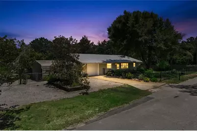 37400 Saint Louis Avenue, Umatilla, FL 32784 - Photo 2