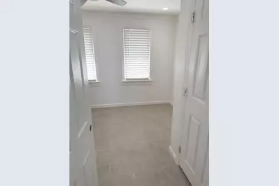 111 Page Street, Orlando, FL 32806 - Photo 16