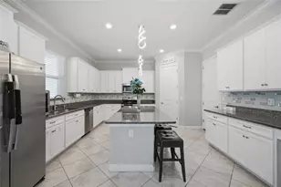 11419 Sunburst Marble Rd, Riverview, FL 33579 - Photo 8