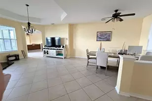 589 Blue Cypress Dr, Groveland, FL 34736 - Photo 8