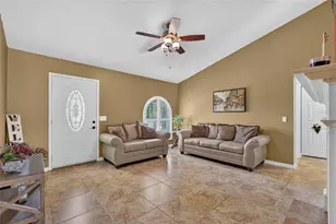 3830 Griffin View Dr, Lady Lake, FL 32159 - Photo 16