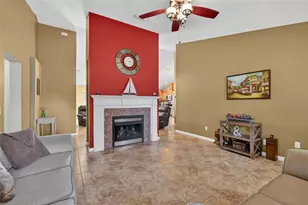 3830 Griffin View Dr, Lady Lake, FL 32159 - Photo 18