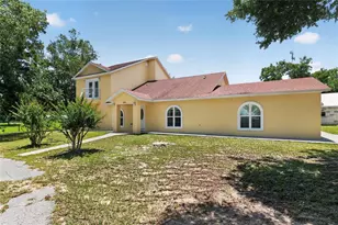 3830 Griffin View Dr, Lady Lake, FL 32159 - Photo 6