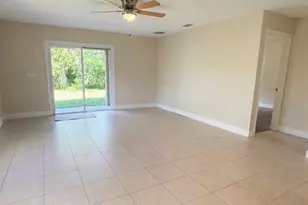 642 Heraldo Ct, Kissimmee, FL 34758 - Photo 2