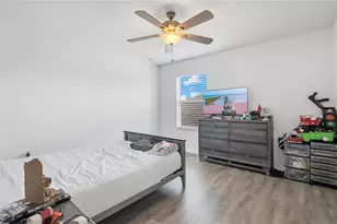 5047 Adair Oak Dr, Orlando, FL 32829 - Photo 16