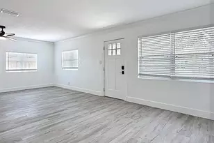 200 Lewis Blvd SE, Saint Petersburg, FL 33705 - Photo 12