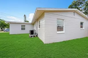 200 Lewis Blvd SE, Saint Petersburg, FL 33705 - Photo 1