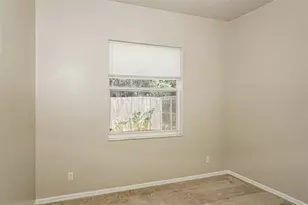 1840 Summer Walk Cir, Sarasota, FL 34232 - Photo 16