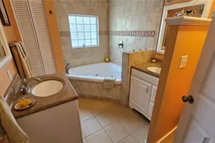 821 N Eola Dr, Orlando, FL 32803 - Photo 18
