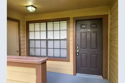 400 Lake Placid Court #104, Altamonte Springs, FL 32701 - Photo 2