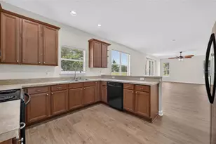 166 W 11th St, Chuluota, FL 32766 - Photo 10