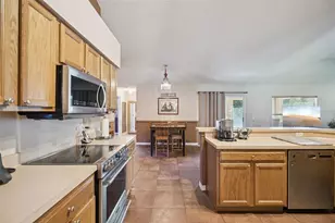 1560 Gray Ct, Deltona, FL 32738 - Photo 22