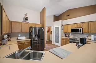 1560 Gray Ct, Deltona, FL 32738 - Photo 24