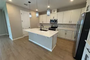 10073 Spring Lake Dr, Clermont, FL 34711 - Photo 4