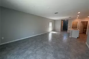 2331 Burney Fls Ln, Davenport, FL 33837 - Photo 4