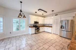 1701 Larabie Ct, Brandon, FL 33511 - Photo 2