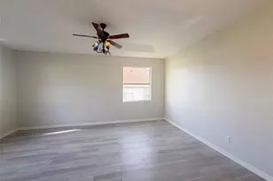 204 Round Man St, Leesburg, FL 34748 - Photo 8