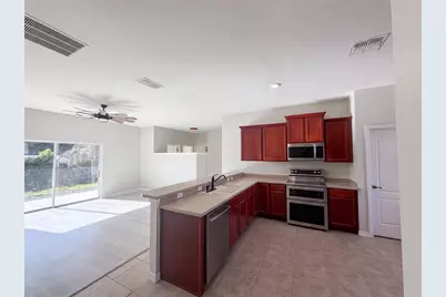 204 Round Man Street, Leesburg, FL 34748 - Photo 6