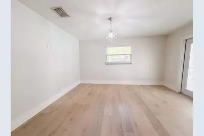 8028 Conservatory Circle, Sarasota, FL 34243 - Photo 8