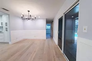 8028 Conservatory Cir, Sarasota, FL 34243 - Photo 6